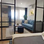 Botun Luxury 公寓 希贝尼克