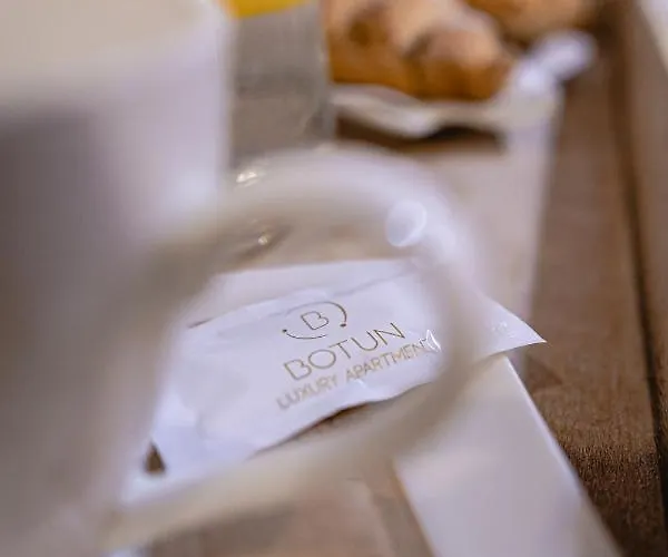 Botun Luxury 아파트 시베니크